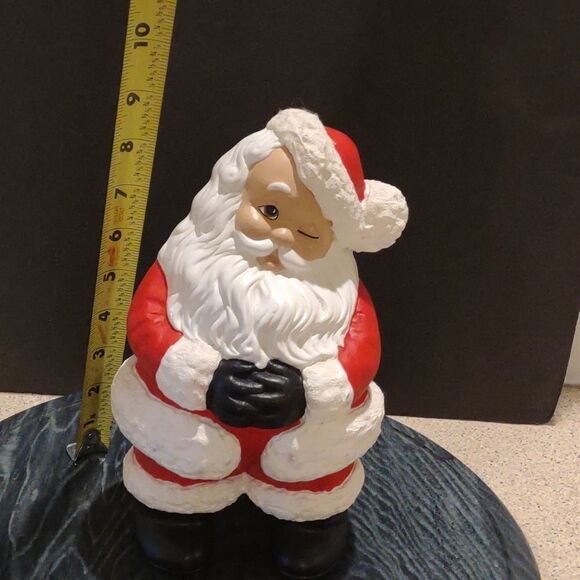 Ceramic Santa Hand Painted 9.5". Ch1C - Picture 6 of 6